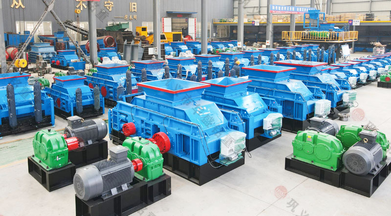 對輥制砂機(jī)多久就要堆焊 河南對輥機(jī)設(shè)備廠家在哪里