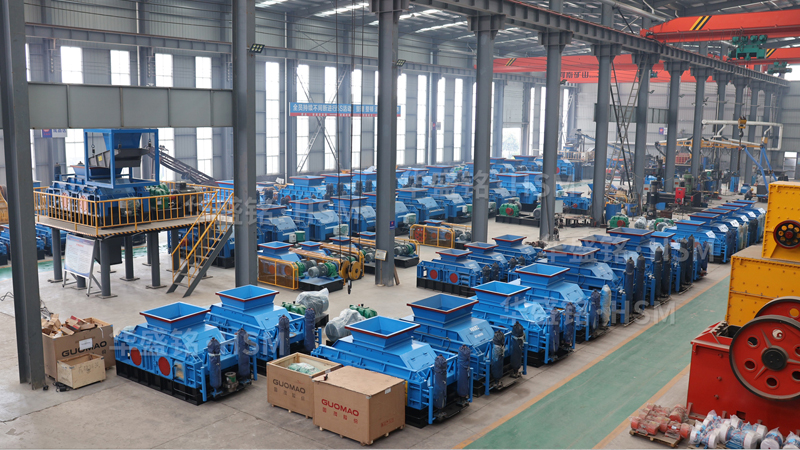 花崗巖液壓對輥破碎機多少錢？有沒有好的廠家推薦？